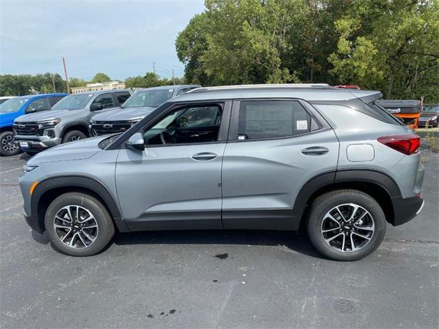 new 2025 Chevrolet TrailBlazer car, priced at $28,910