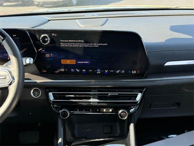 new 2025 Chevrolet Traverse car, priced at $51,295