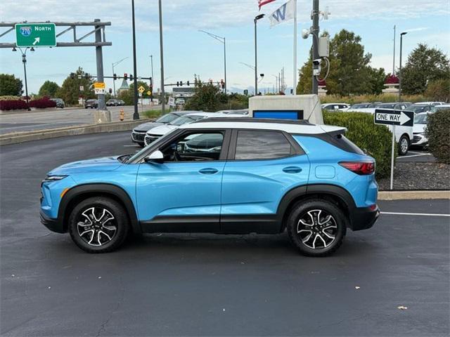 used 2025 Chevrolet TrailBlazer car, priced at $27,998