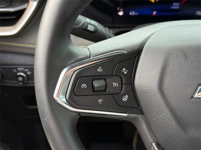 used 2025 Chevrolet TrailBlazer car, priced at $27,998