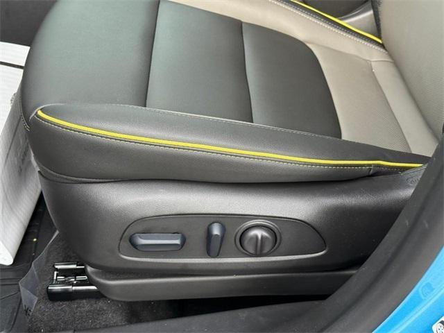 used 2025 Chevrolet TrailBlazer car, priced at $27,998