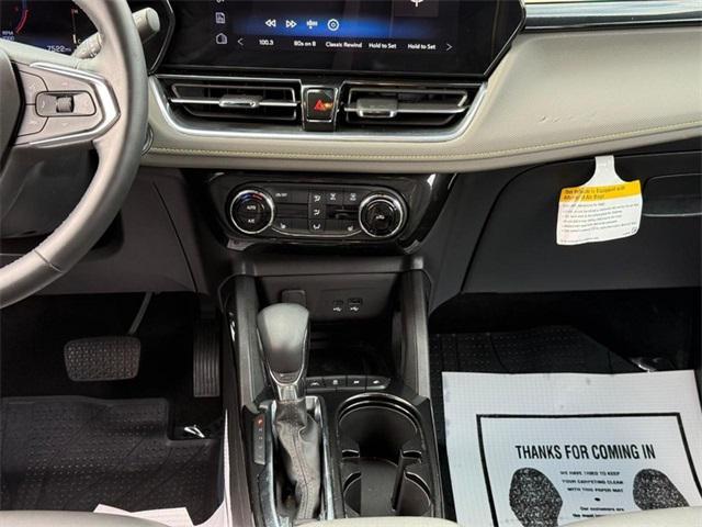 used 2025 Chevrolet TrailBlazer car, priced at $27,998