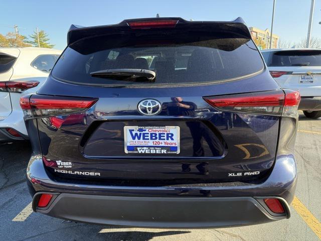 used 2022 Toyota Highlander car, priced at $37,998