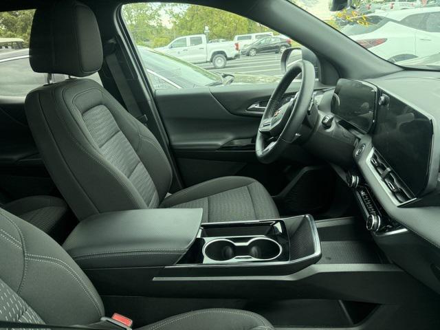 used 2025 Chevrolet Equinox car, priced at $31,498