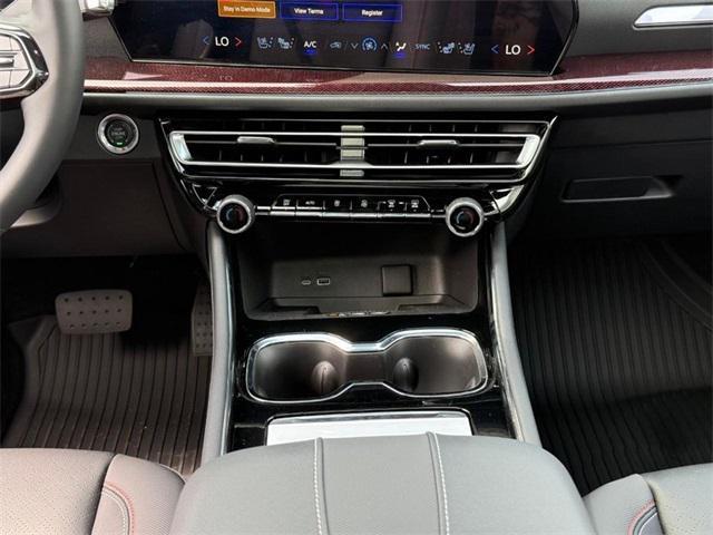 new 2025 Chevrolet Traverse car, priced at $56,960