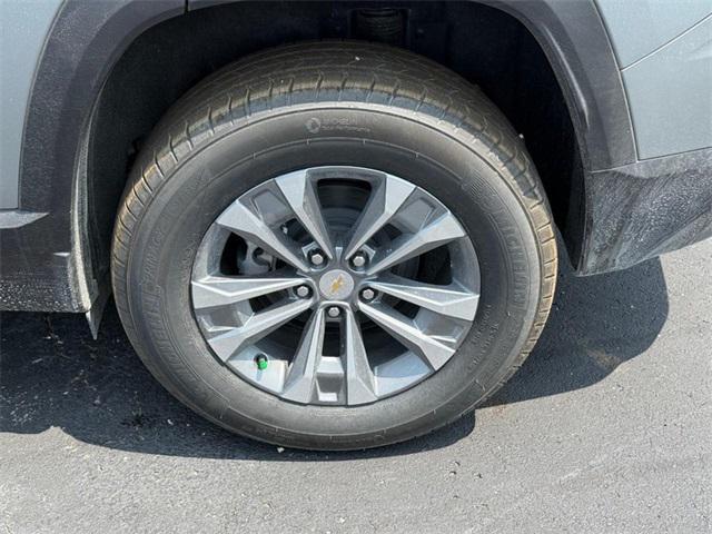 new 2026 Chevrolet Equinox car, priced at $33,172
