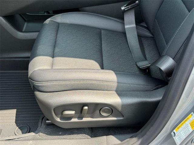 new 2026 Chevrolet Equinox car, priced at $33,172