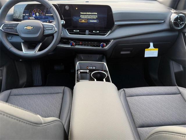 new 2025 Chevrolet Equinox car, priced at $31,240