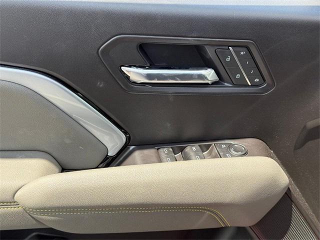 new 2025 Chevrolet Colorado car, priced at $49,315
