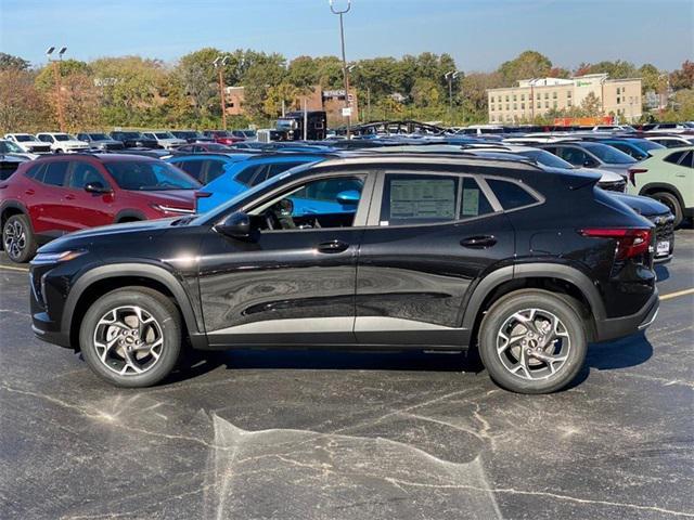 new 2025 Chevrolet Trax car, priced at $24,301