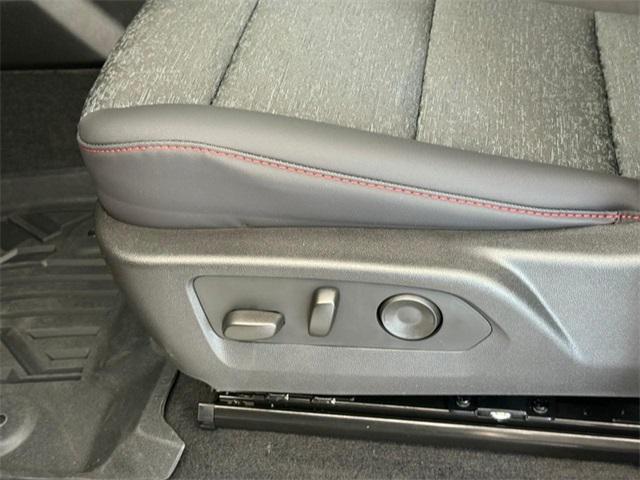 new 2026 Chevrolet Colorado car, priced at $43,935