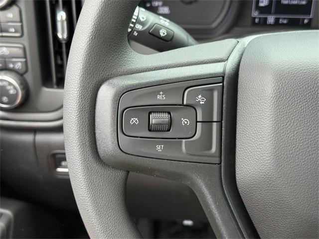 new 2025 Chevrolet Silverado 1500 car, priced at $33,720