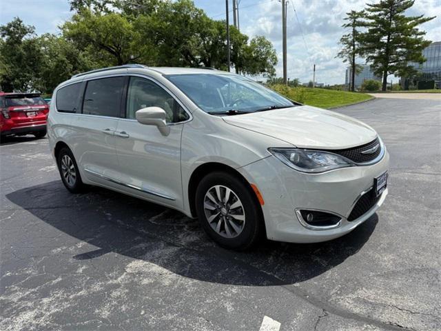 used 2020 Chrysler Pacifica car, priced at $23,498