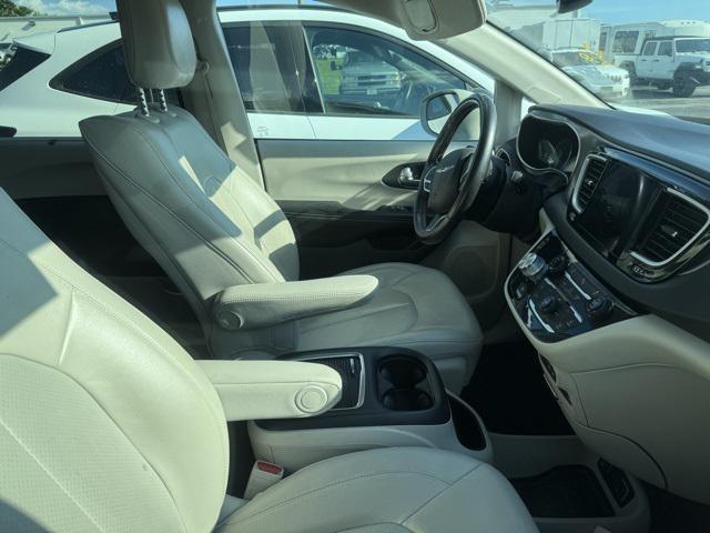 used 2020 Chrysler Pacifica car, priced at $23,798