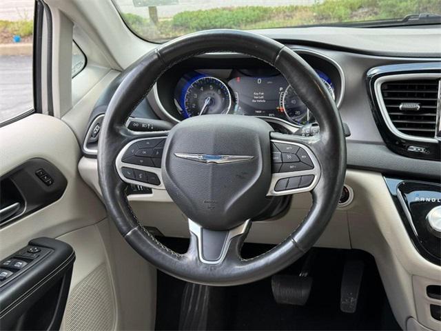 used 2020 Chrysler Pacifica car, priced at $23,498