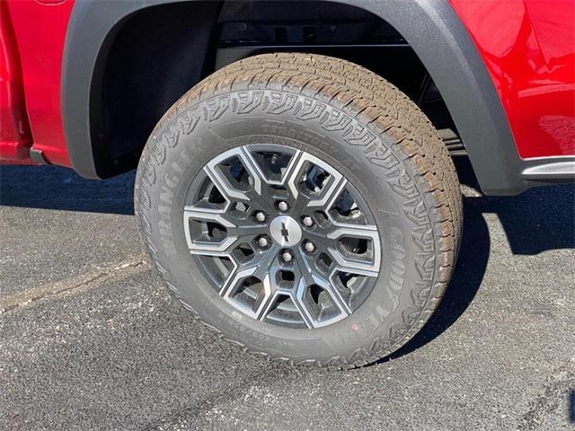 new 2024 Chevrolet Colorado car, priced at $43,955