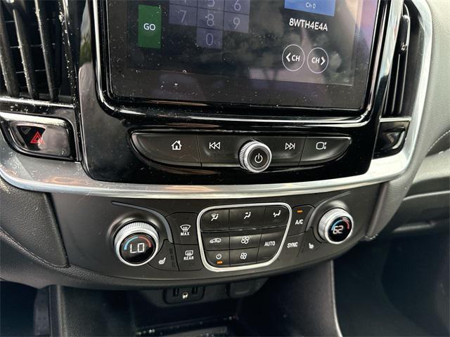 used 2022 Chevrolet Traverse car, priced at $31,798