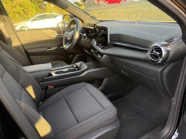 used 2025 Chevrolet Equinox car, priced at $26,998