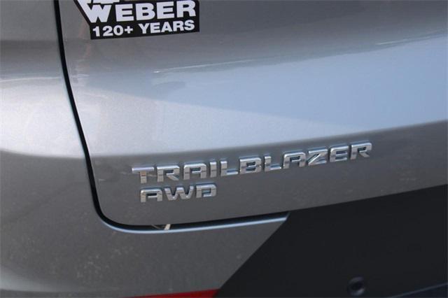 new 2025 Chevrolet TrailBlazer car, priced at $32,740