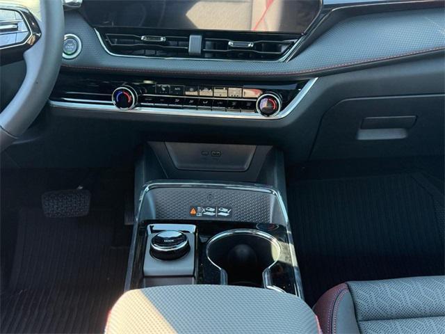 new 2026 Chevrolet Equinox car, priced at $32,650