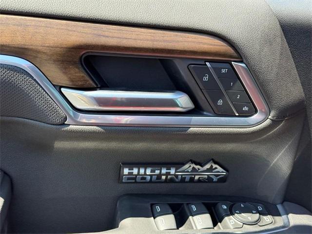 new 2025 Chevrolet Silverado 1500 car, priced at $66,295