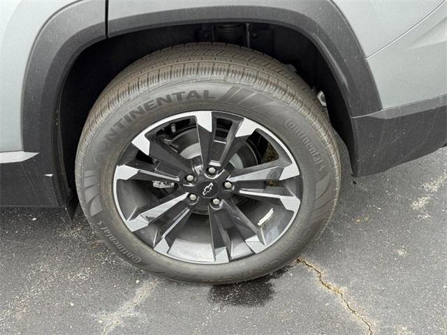 new 2026 Chevrolet Equinox car, priced at $31,935