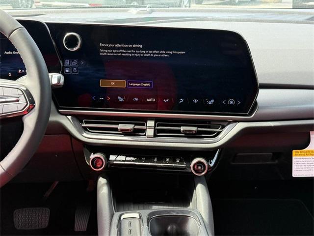 new 2025 Chevrolet Equinox EV car, priced at $41,590