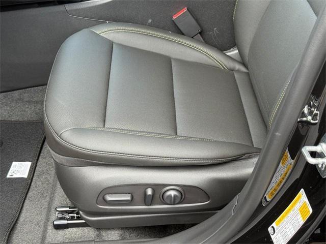 new 2025 Chevrolet Trax car, priced at $24,940