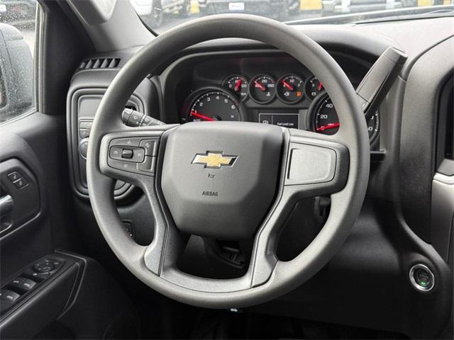 new 2025 Chevrolet Silverado 1500 car, priced at $32,500