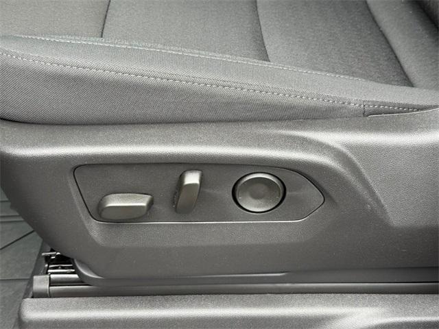 new 2025 Chevrolet Silverado 1500 car, priced at $39,280