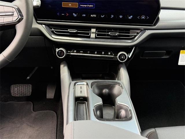 new 2025 Chevrolet Equinox EV car, priced at $35,590