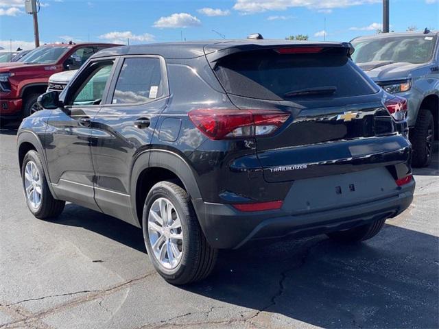 new 2025 Chevrolet TrailBlazer car, priced at $24,601