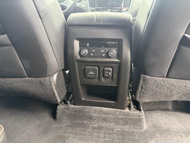 used 2023 Chevrolet Traverse car, priced at $41,998