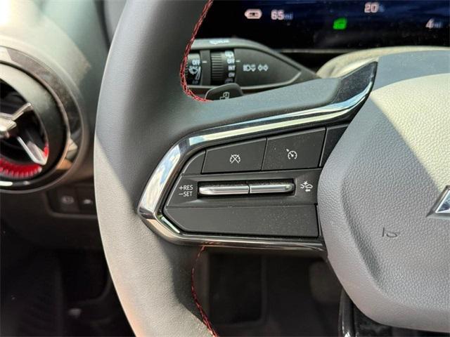 new 2025 Chevrolet Equinox EV car, priced at $33,090