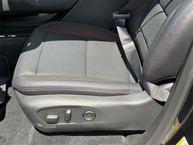 new 2025 Chevrolet Equinox EV car, priced at $33,090