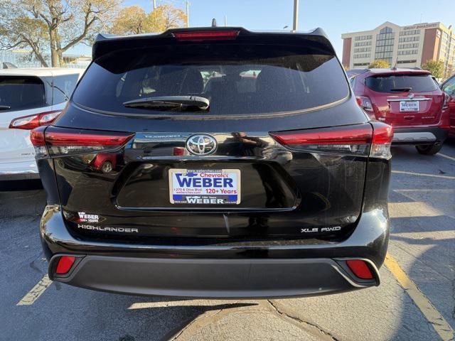 used 2022 Toyota Highlander car, priced at $37,598