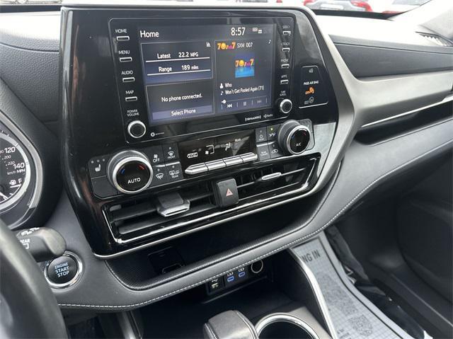 used 2022 Toyota Highlander car, priced at $36,498