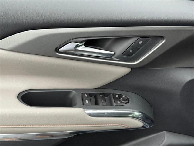 new 2026 Chevrolet Traverse car, priced at $47,423