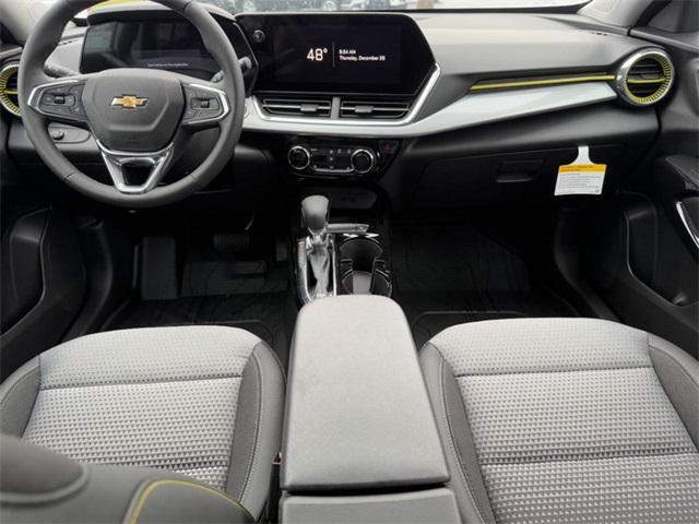 new 2025 Chevrolet Trax car, priced at $23,805