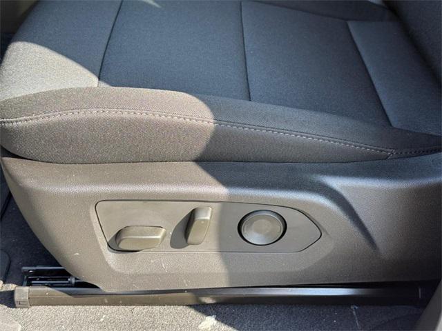 new 2025 Chevrolet Colorado car, priced at $33,810