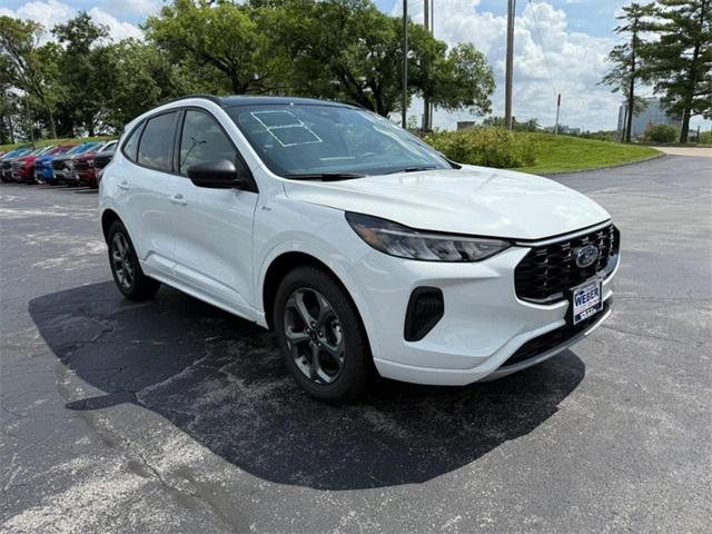 used 2023 Ford Escape car, priced at $25,895