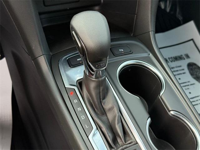 used 2022 Chevrolet Equinox car, priced at $21,298