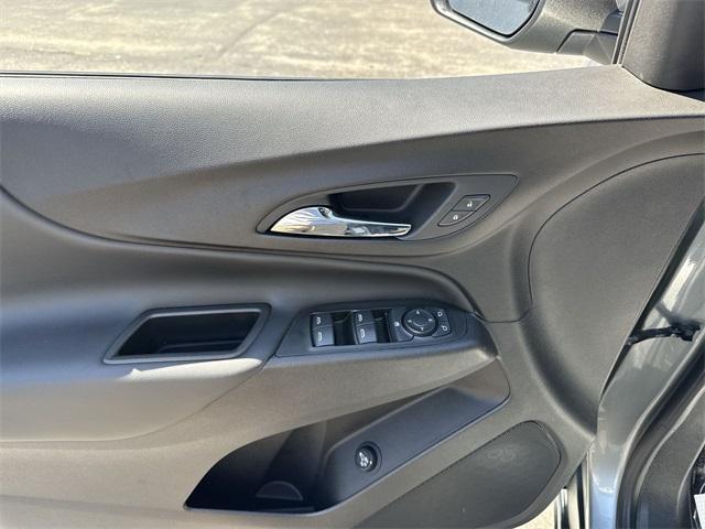 used 2023 Chevrolet Equinox car, priced at $24,298