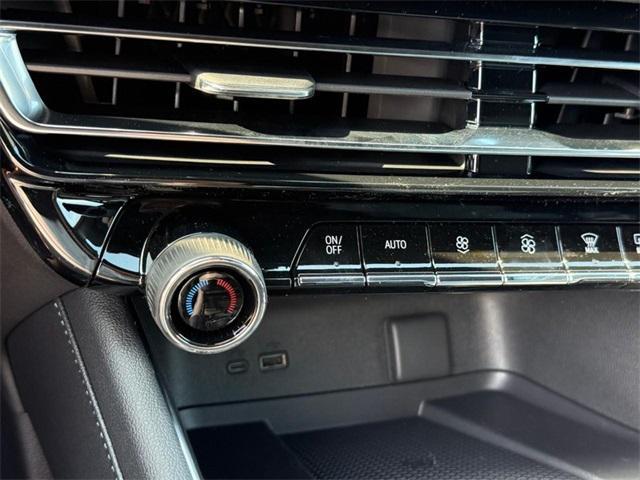 new 2026 Chevrolet Traverse car, priced at $43,345