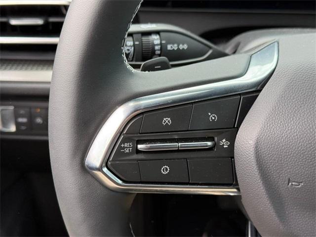 new 2025 Chevrolet Traverse car, priced at $41,495