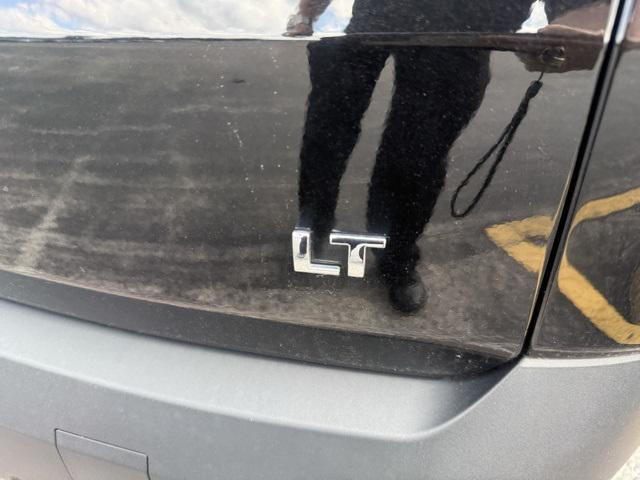 used 2022 Chevrolet Traverse car, priced at $30,998