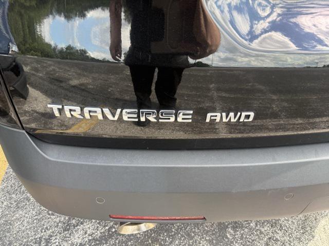 used 2022 Chevrolet Traverse car, priced at $30,998