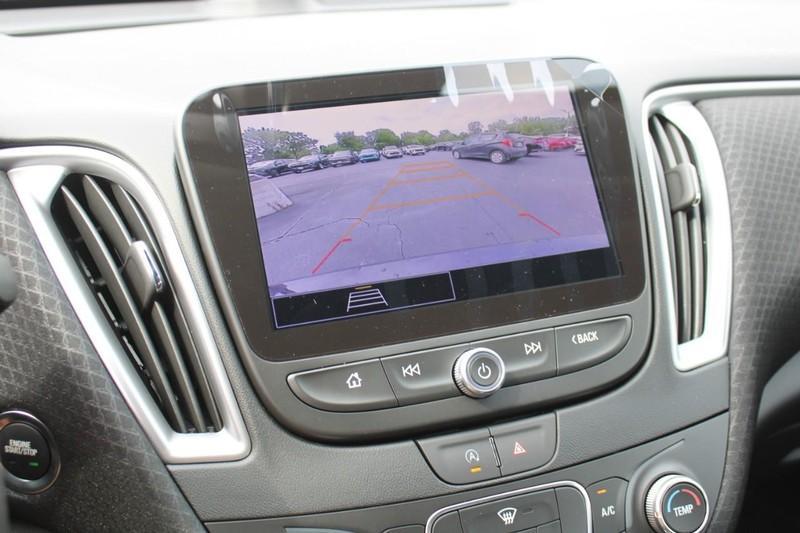 new 2025 Chevrolet Malibu car, priced at $25,620