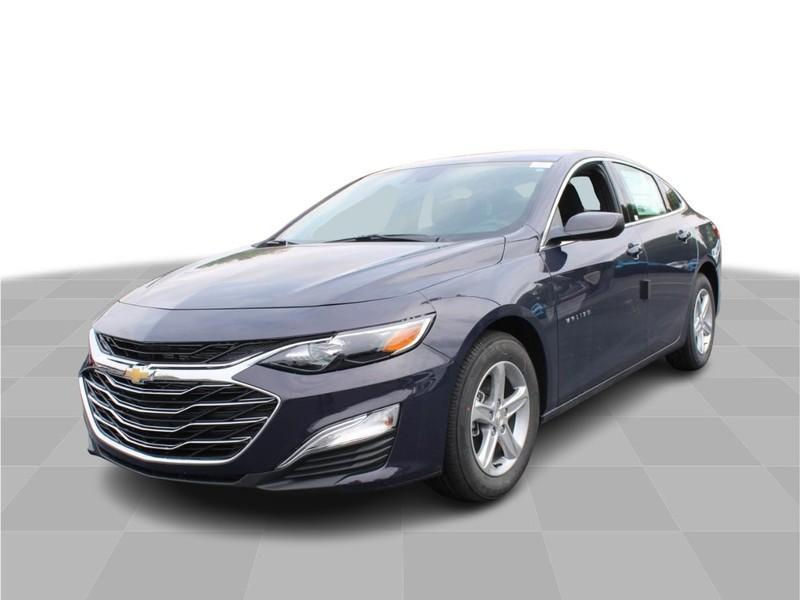 new 2025 Chevrolet Malibu car, priced at $25,620