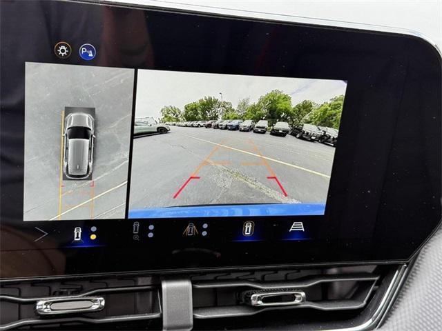 new 2026 Chevrolet Equinox car, priced at $35,821